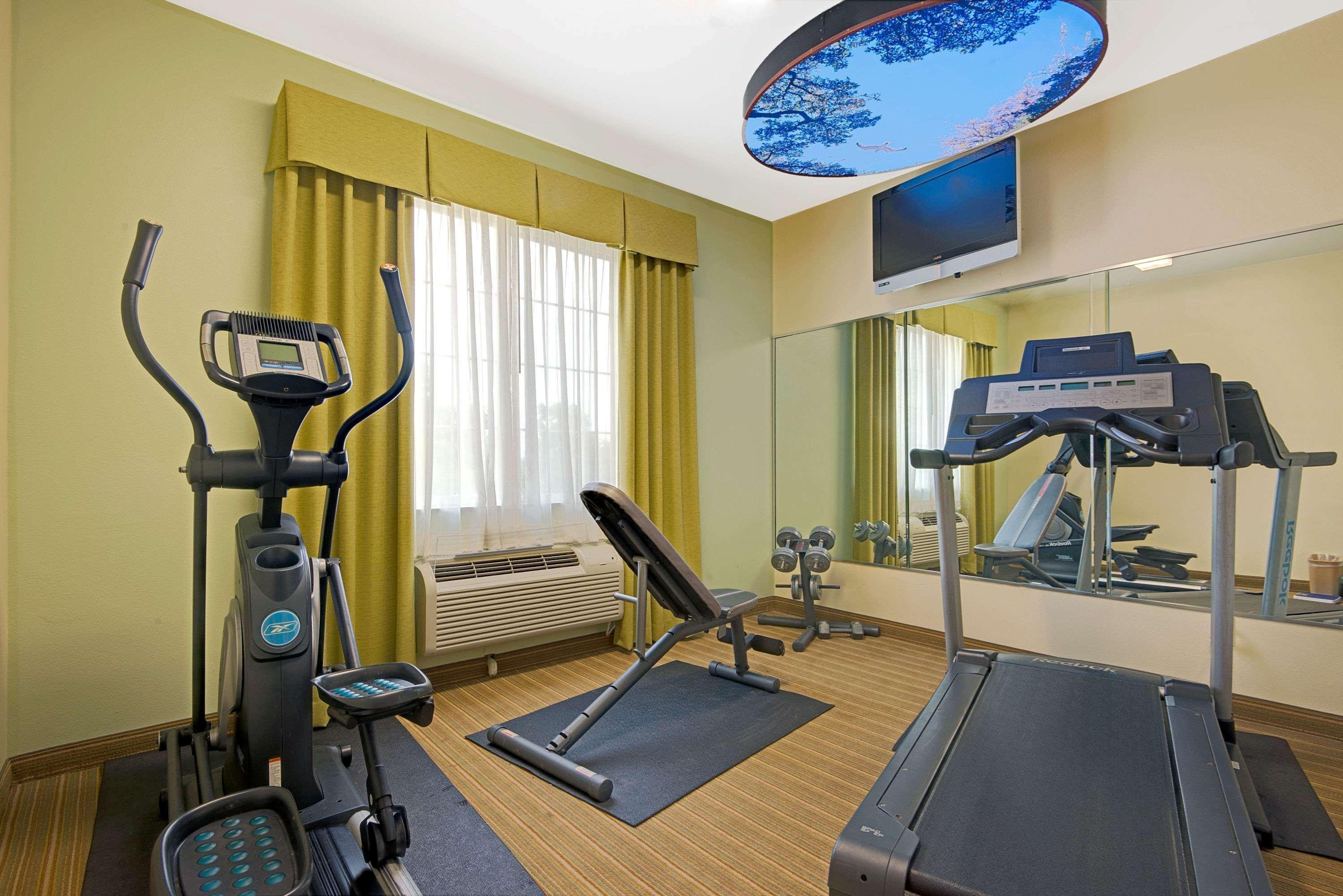 מלון Super 8 By Wyndham Austin/Airport North מראה חיצוני תמונה